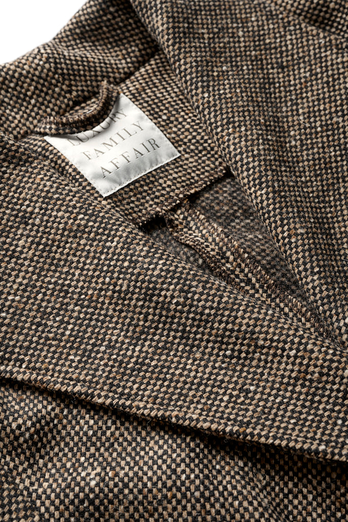 NEW YORK Brown Soft Tweed Travel Blazer Detail